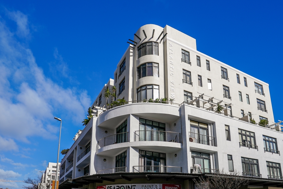 2 Bedroom Property for Sale in Sea Point Western Cape